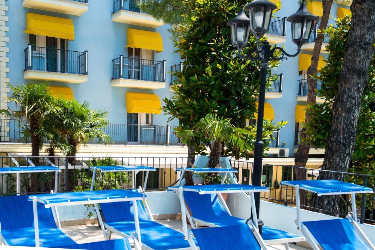 Hotel Fabrizio Rimini Exterior foto